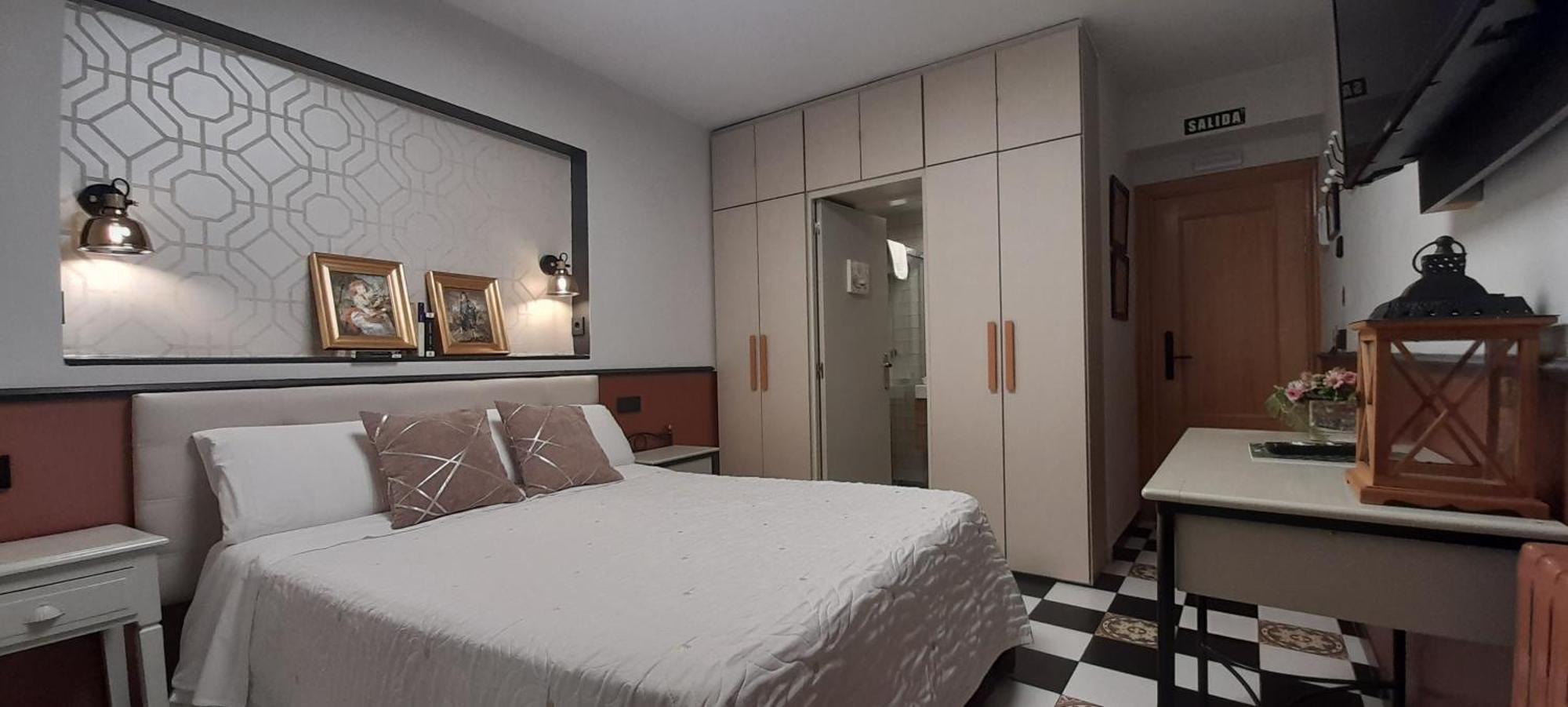 Hostal El Lechuguero Cascante Eksteriør bilde