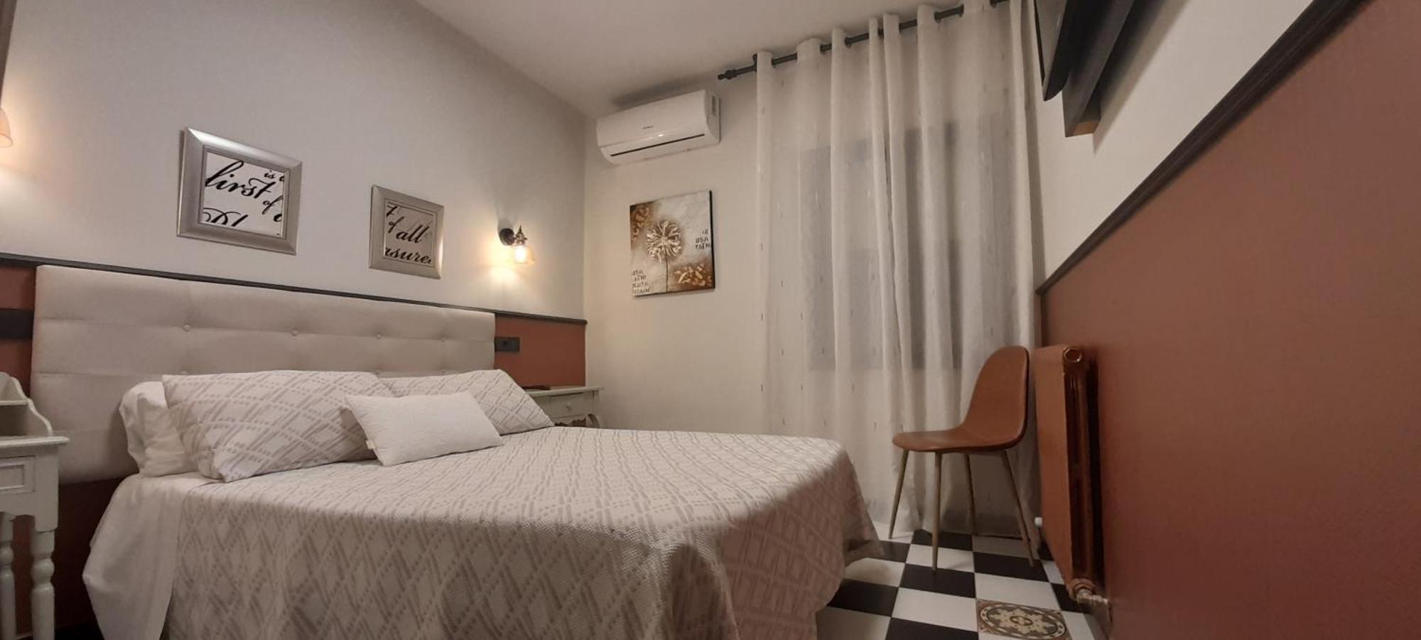 Hostal El Lechuguero Cascante Eksteriør bilde