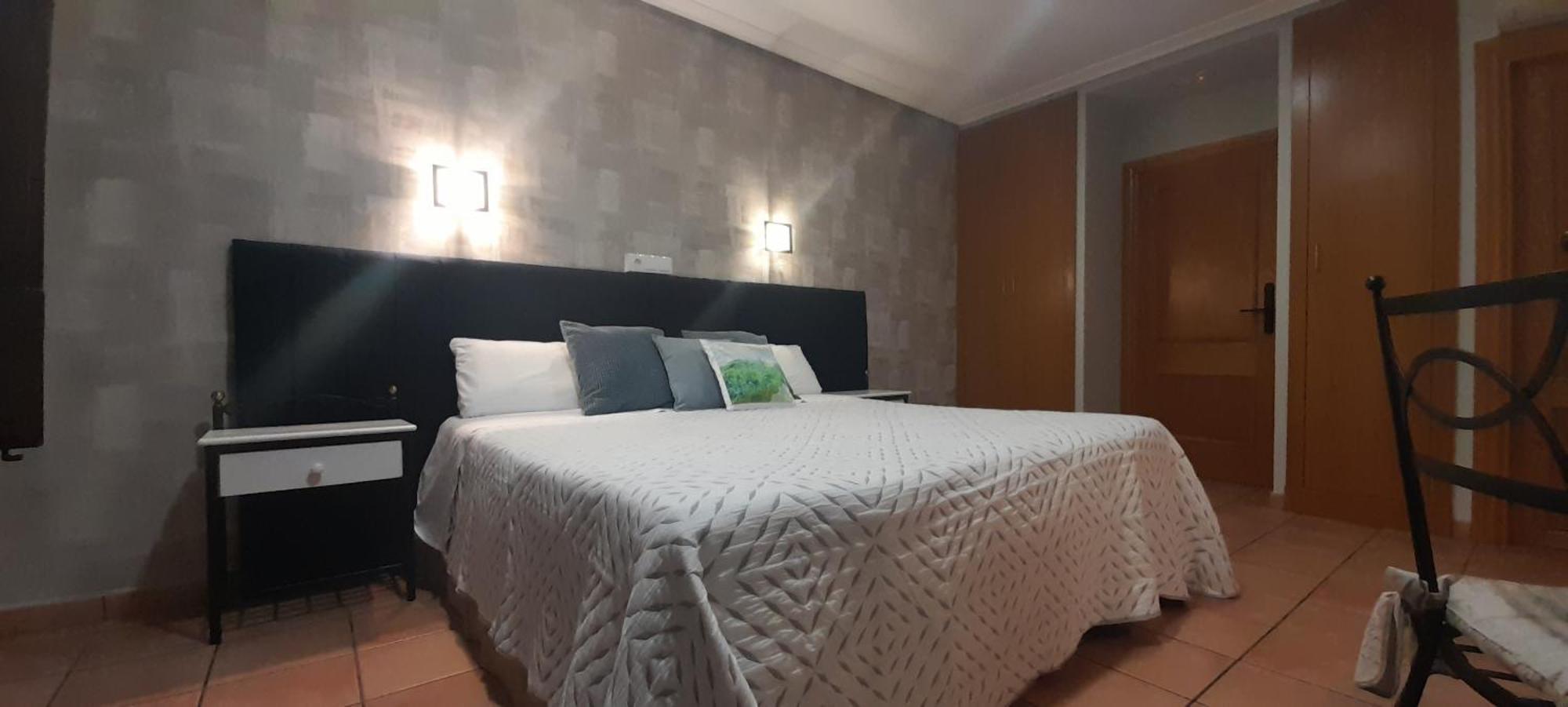 Hostal El Lechuguero Cascante Eksteriør bilde
